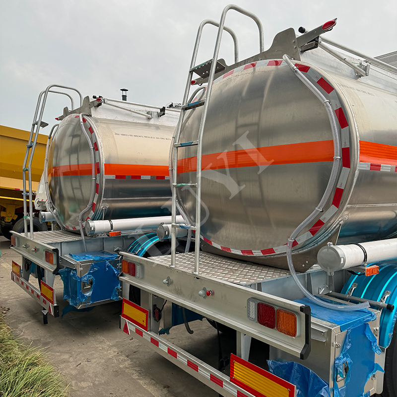 Aluminio 12R22.5 Tank de combustible Aceite de almacenamiento de camiones Camina remolinos 5