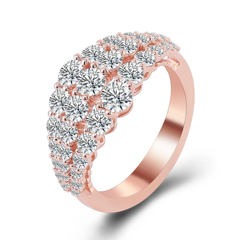Bagues de fiançailles en or jaune 18 carats avec moissanite et coupe ronde pour femmes 1