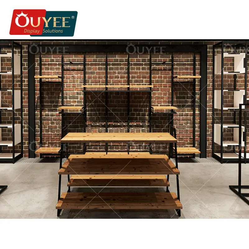 Scaffale espositivo in legno con struttura in metallo su misura per negozio di abbigliamento. 1