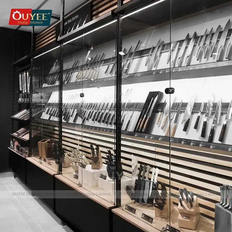 Kassentheke und Ladenauslage für Küchengeräte im Einzelhandel 1