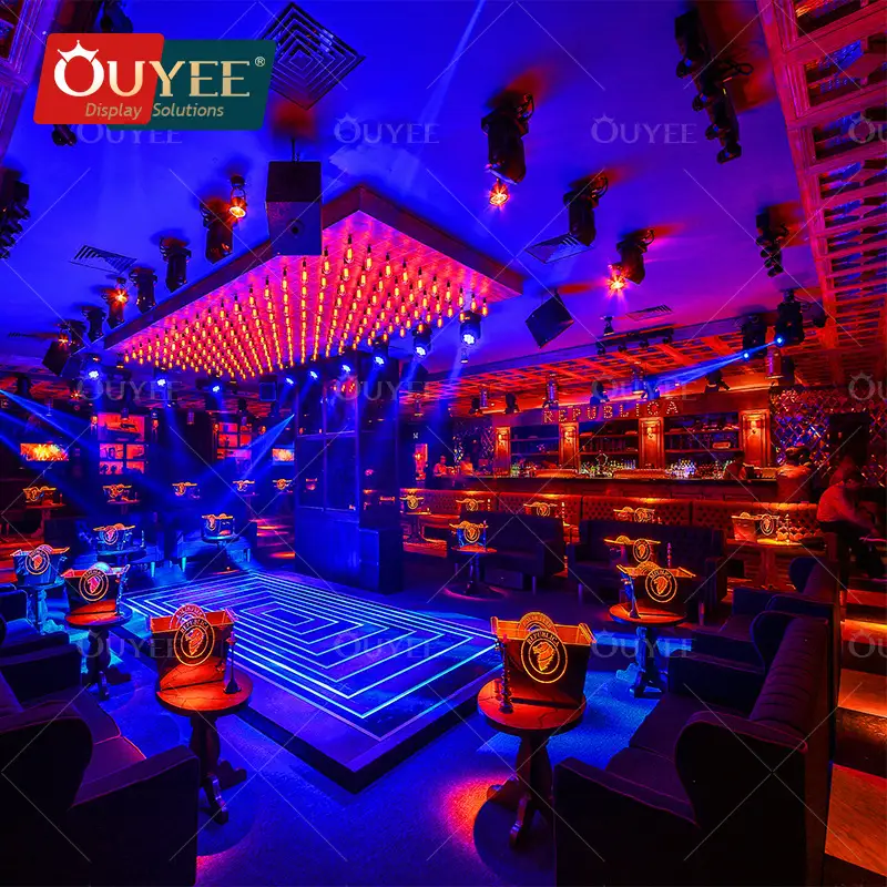 Balcão de bar em formato de I com acabamento em mármore artificial para recepção de boate 1