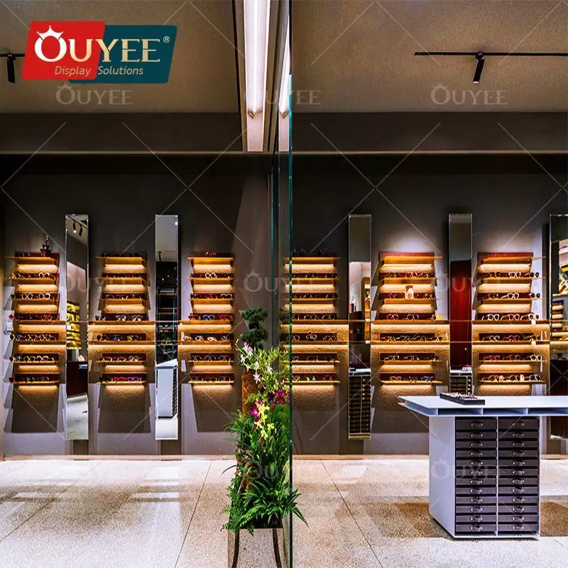 Vitrine de madeira personalizada para óculos de sol - Mobiliário para ótica 1