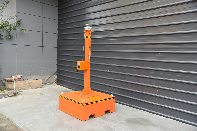 Biglux solar moveable street light tower in orange 3