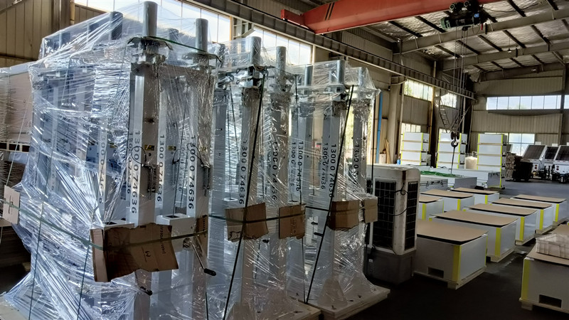 Biglux solar moveable street light tower in orange 6