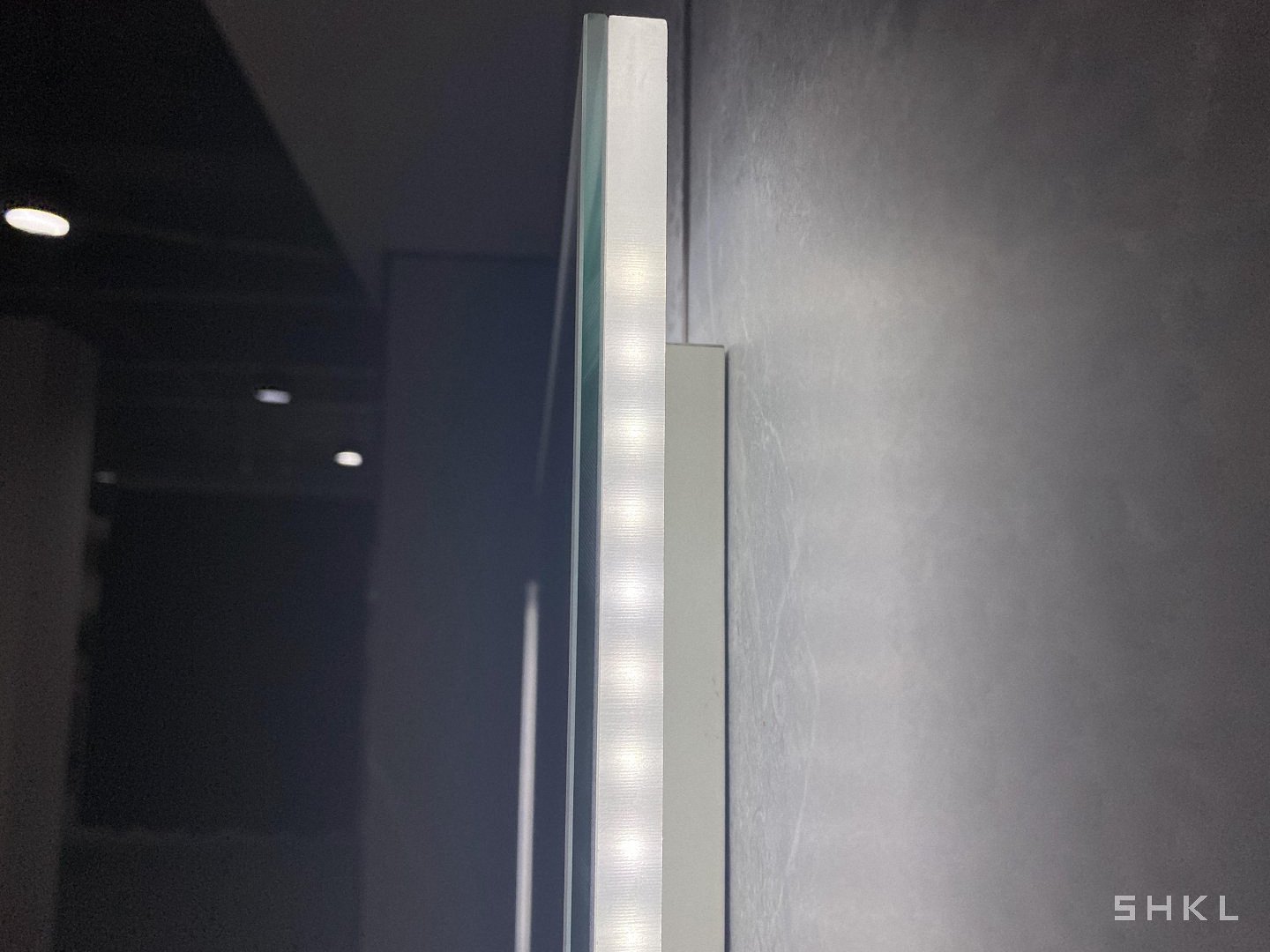 Espejo de tocador retroiluminado con pantalla táctil SHKL BM760 9