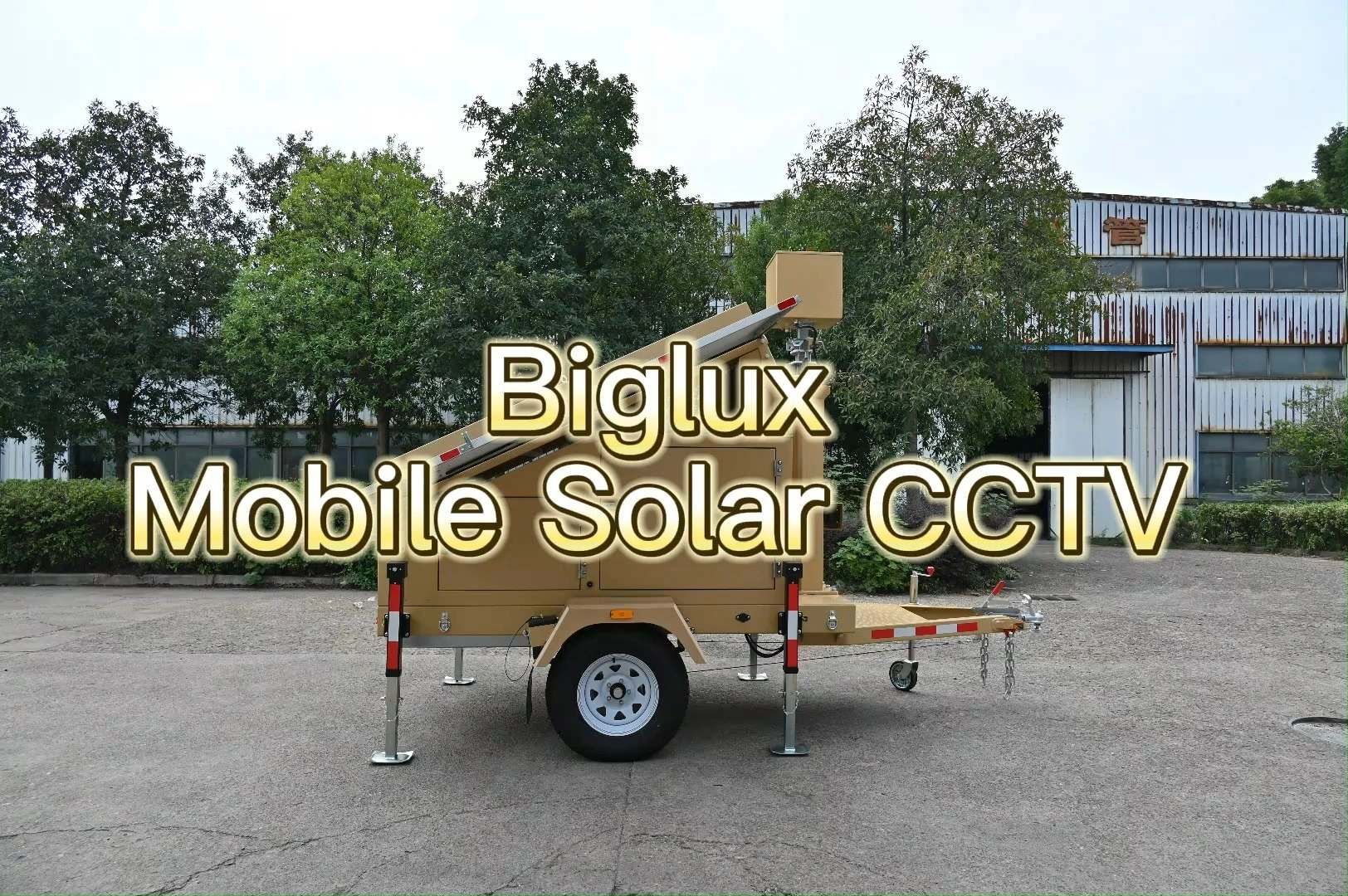 BIGLUX 3 枚のパネルを備えた最新のモバイル ソーラー CCTV タワー 1