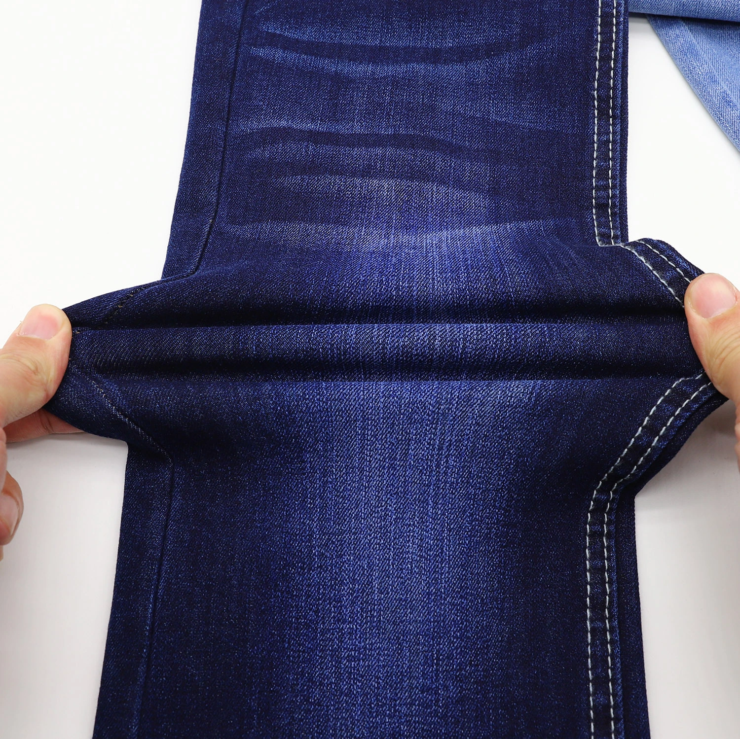 112A-2  69.5%Cotton  26%Poly  4.5%Spandex 4-way Stretch Denim Fabric with Slub 10