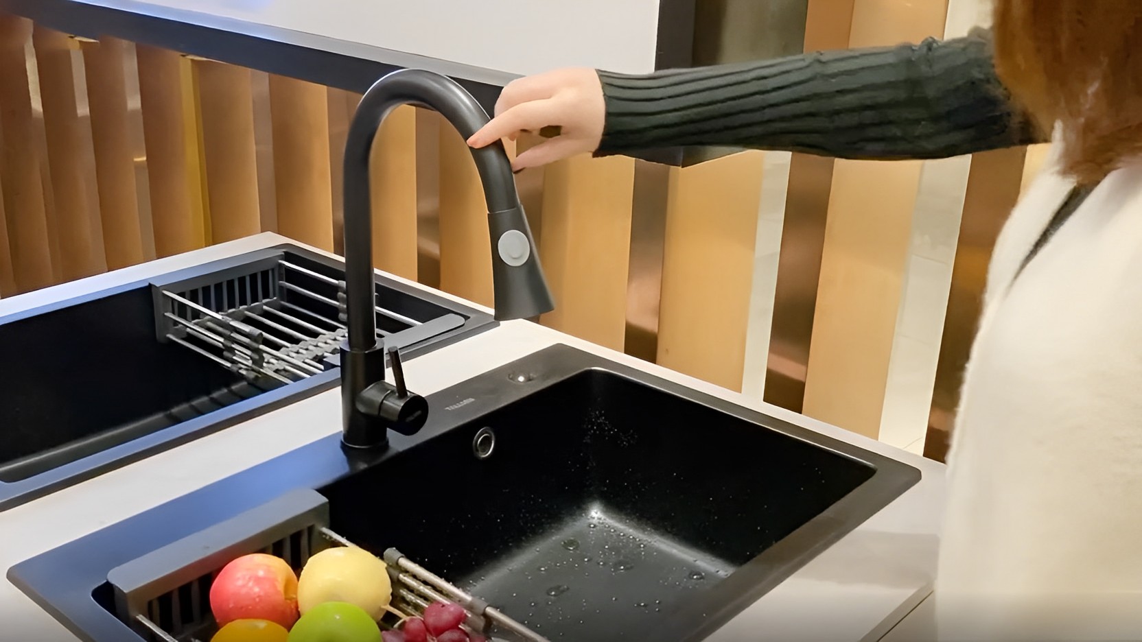 Transseksuallar qizlarni anusda sikishadi Seksi kaltaklar rasmlar