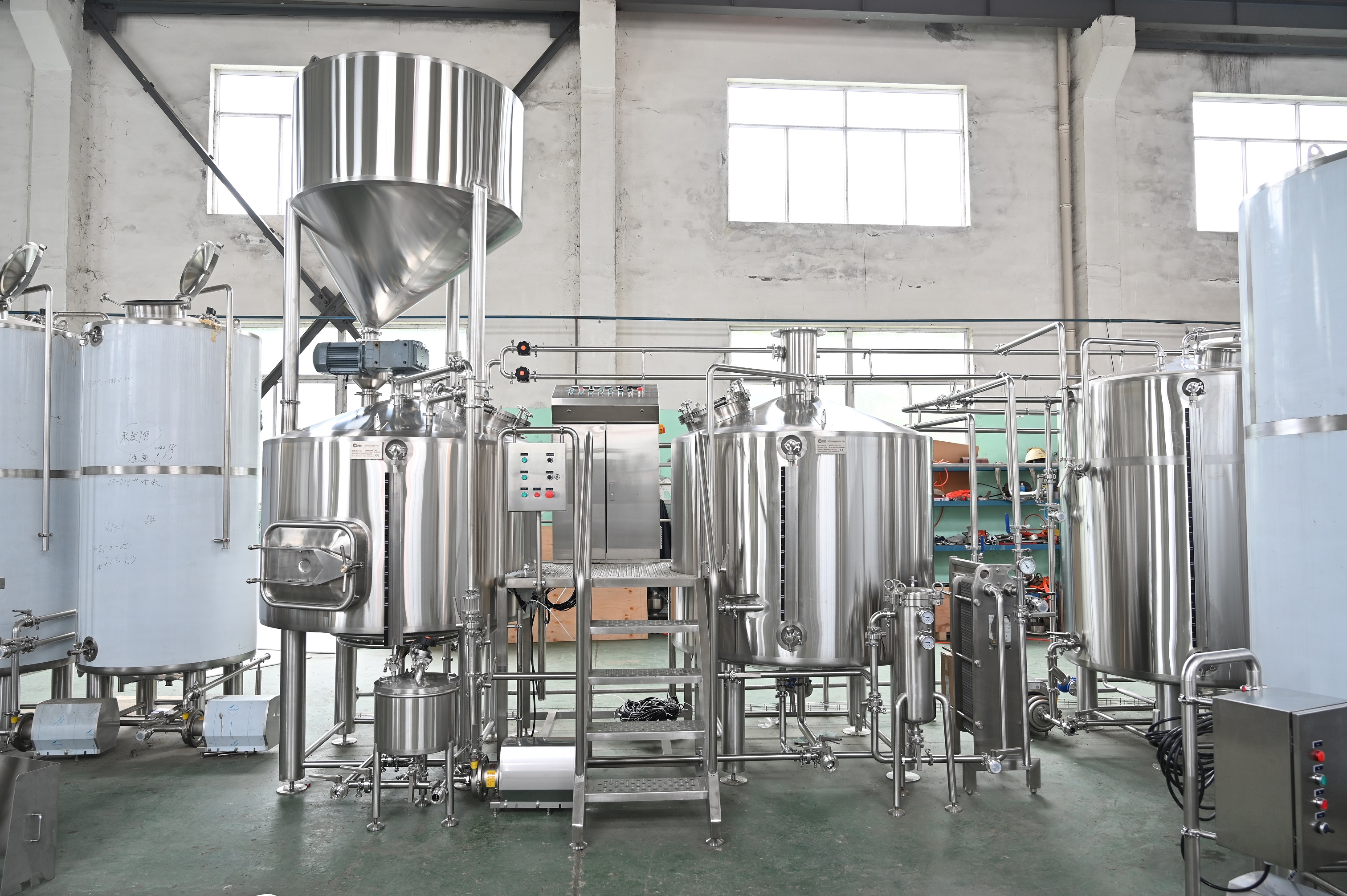 How much does it cost of starting a microbrewery 1