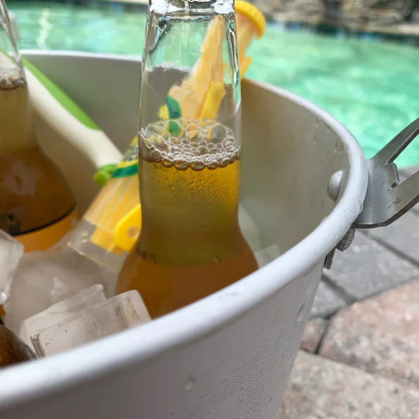 Balde de gelo de cerveja de alumínio com abridor de garrafas 5