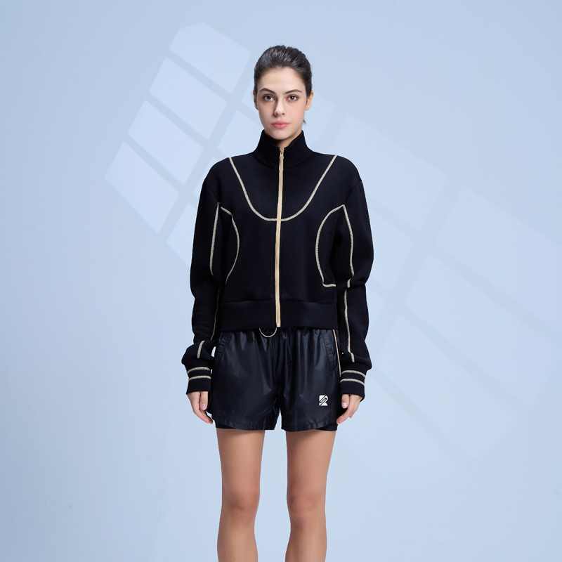 Sweat à capuche noir confortable pour loisirs quotidiens avec fermeture éclair complète et contraste de couleur
- SOLEIL DE LA ROUTE 2