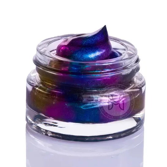 Azmee Gel Powder Eyeshadow 2