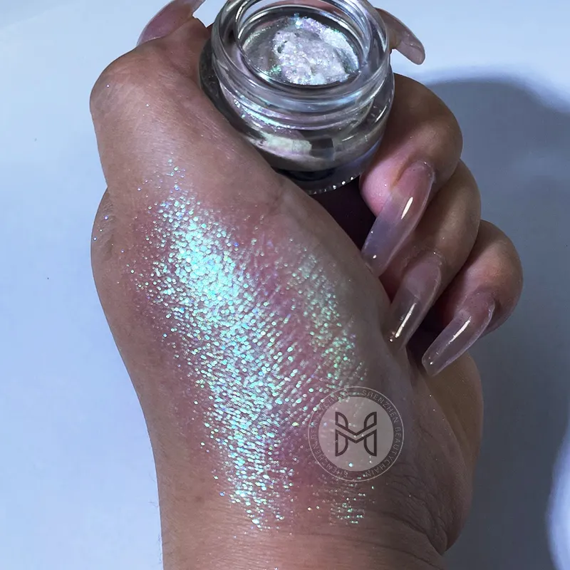 Sombra de ojos a base de gel Azmee para 6