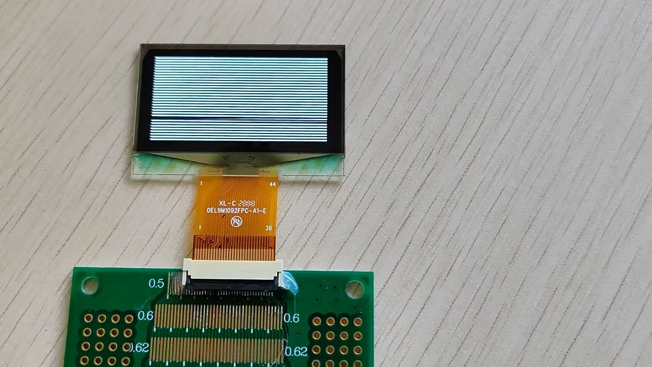 1.54-Inch OLED Display Panel with 128x64 Pixels, 24-Pin Interface, and CH1116 Driver IC 1