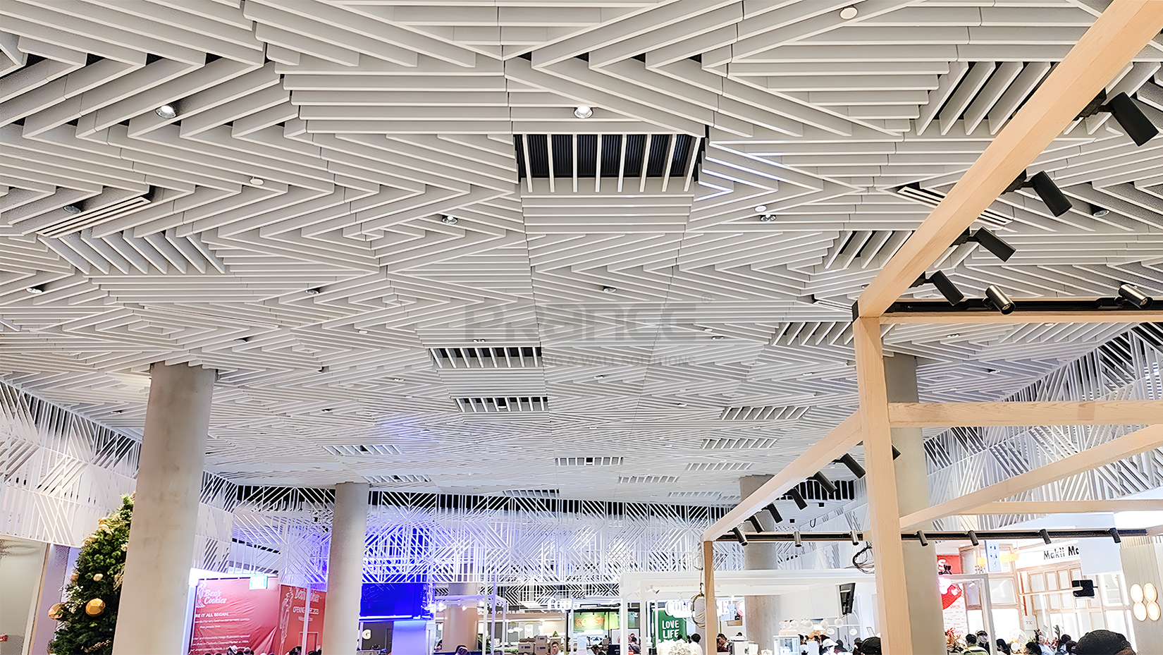 Angle Raffle Ceiling Custom Profile Baffle Ceiling case - Ceiling decorations Shopping Mall ...