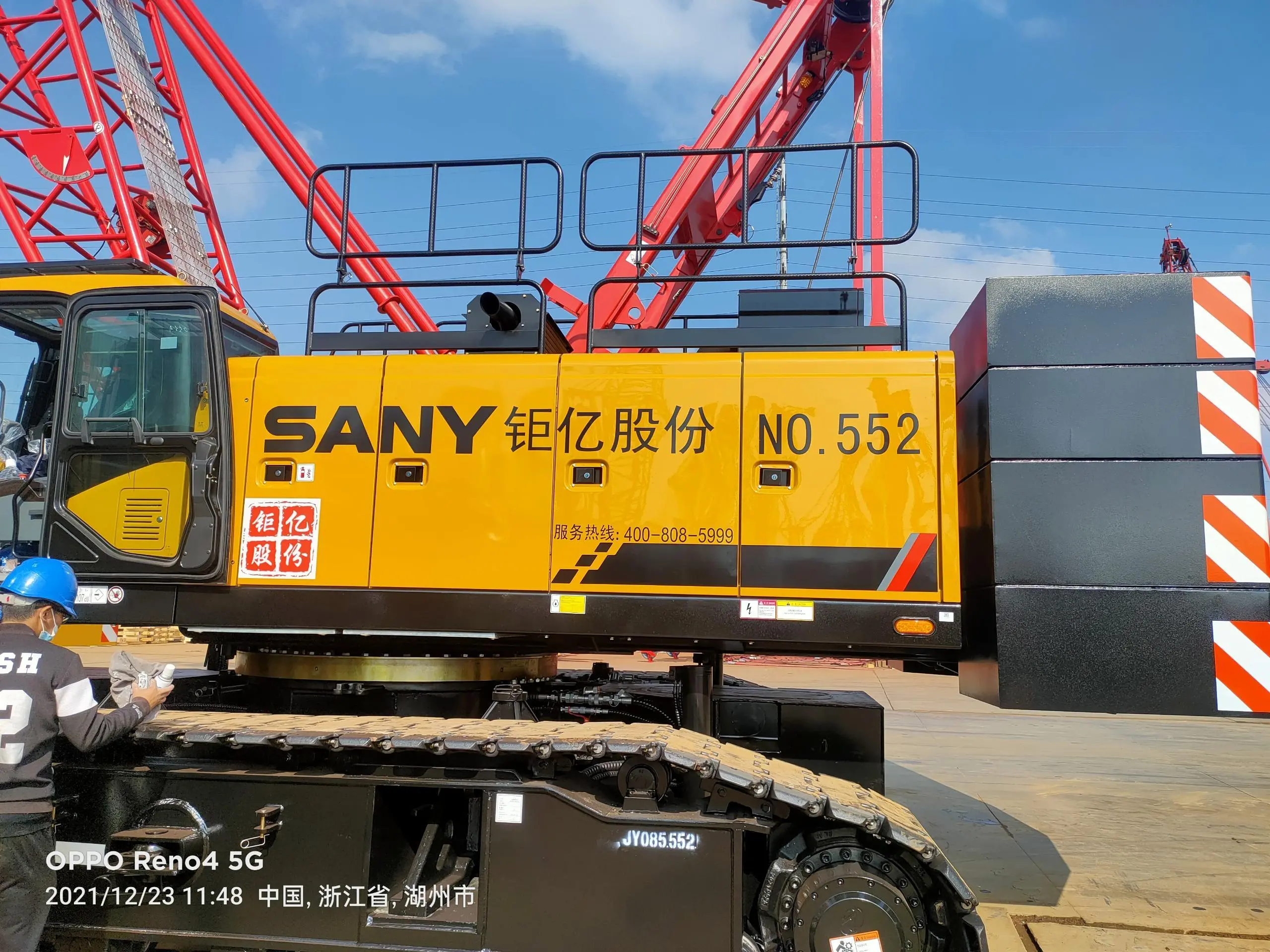Chine Top marque grue sur chenilles vente chaude Type 85T avec prix d'usine grue sur chenilles grue sur chenilles 85 tonnes SCC850A 1