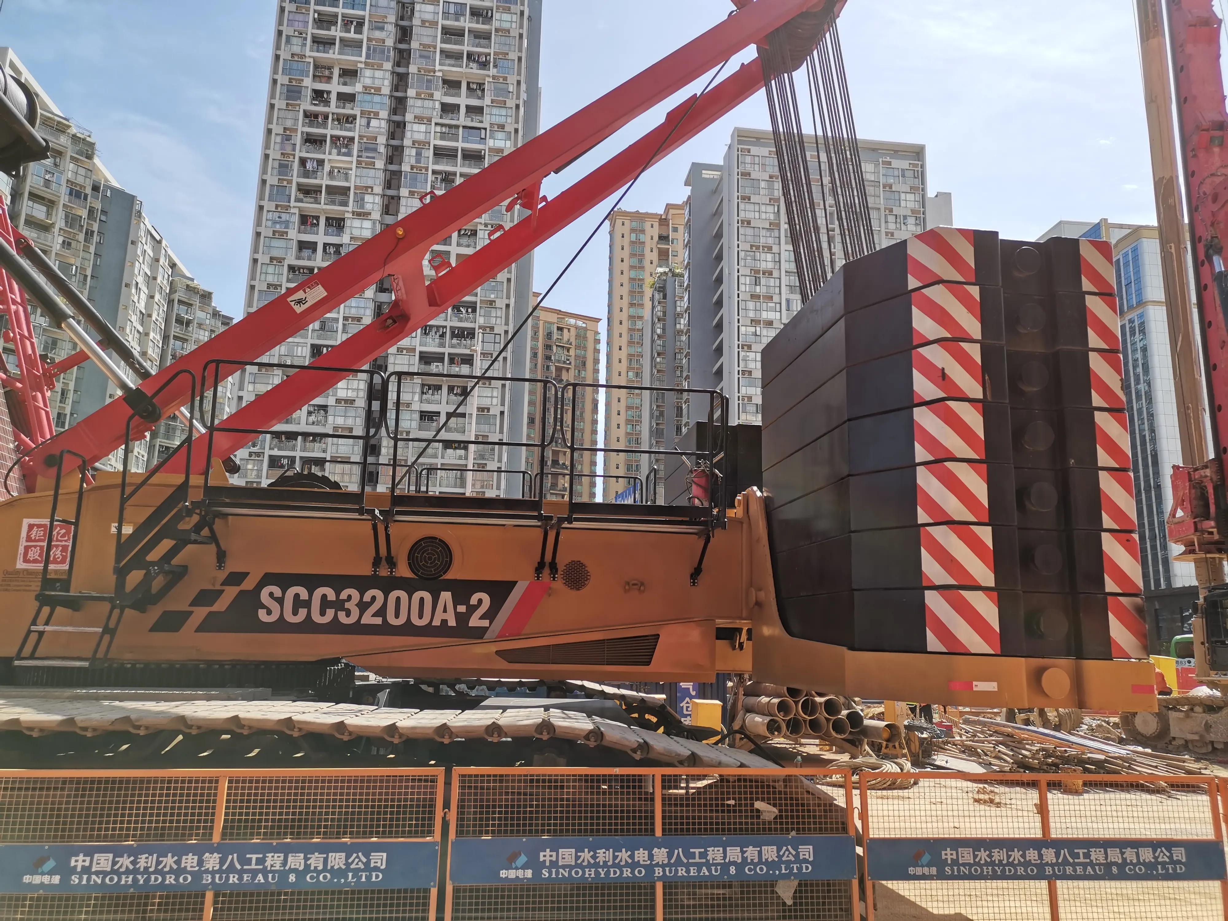 Cần cẩu bánh xích bằng kính thiên văn để bán với giá tốt 9