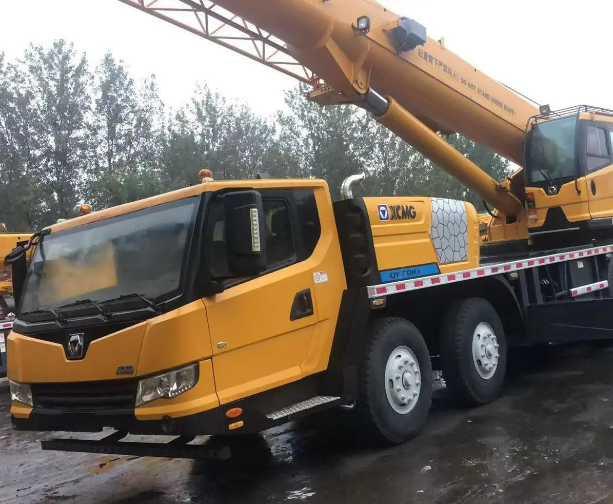 Cần bán xe tải đã qua sử dụng Giao hàng nhanh Được đánh giá cao 2