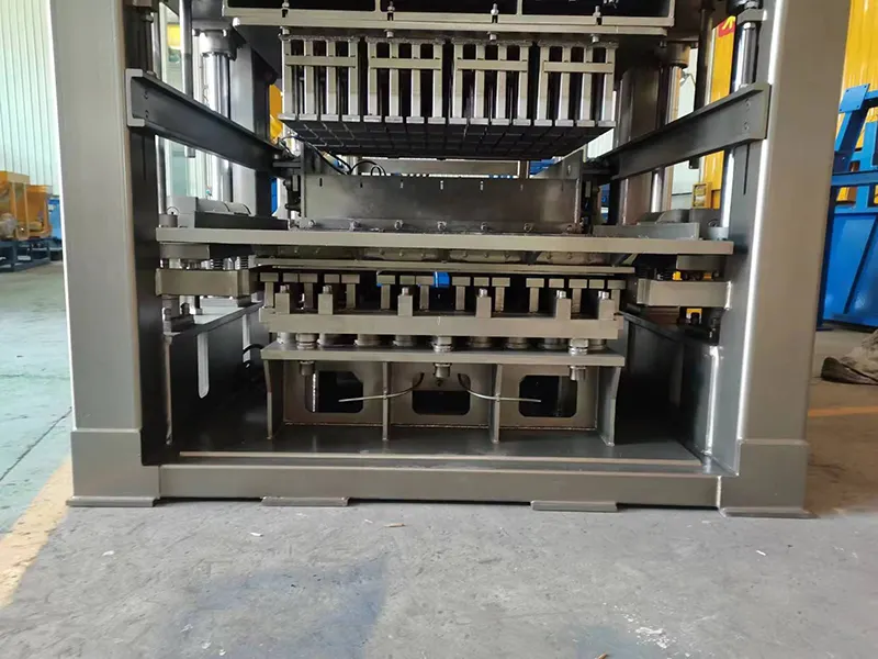 Automatic Concrete Block Making Machine by YIXIN 5