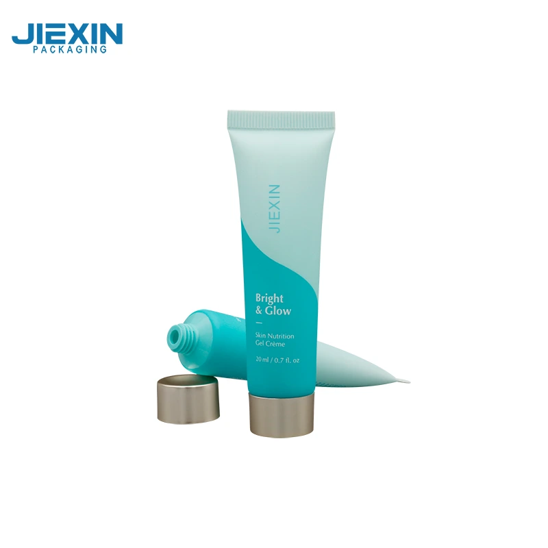 Tube D22 avec bouchon à vis pour gel nutritionnel cutané 1