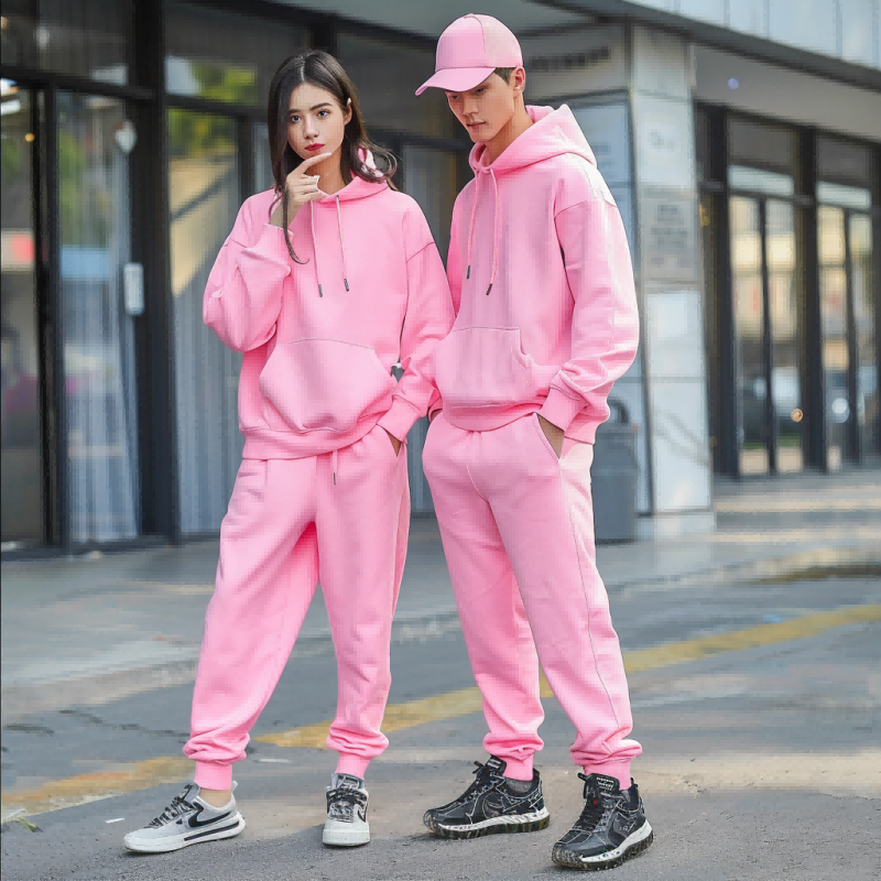 Progetta le tute personalizzate perfette per la tua squadra. Progetta la tua tuta da jogging personalizzata dall'aspetto unico 10