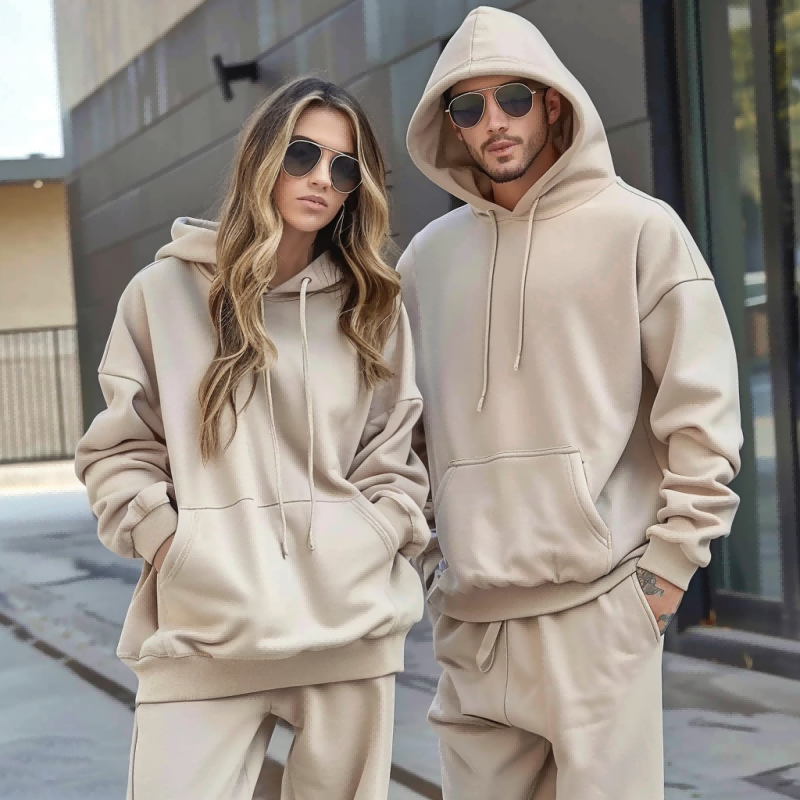 Progetta le tute personalizzate perfette per la tua squadra. Progetta la tua tuta da jogging personalizzata dall'aspetto unico 9