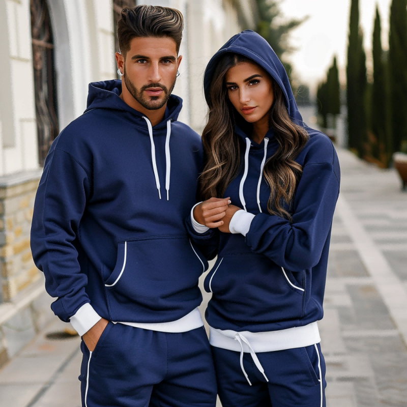 Progetta le tute personalizzate perfette per la tua squadra. Progetta la tua tuta da jogging personalizzata dall'aspetto unico 4