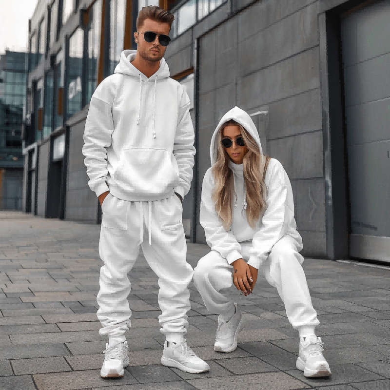 Progetta le tute personalizzate perfette per la tua squadra. Progetta la tua tuta da jogging personalizzata dall'aspetto unico 11