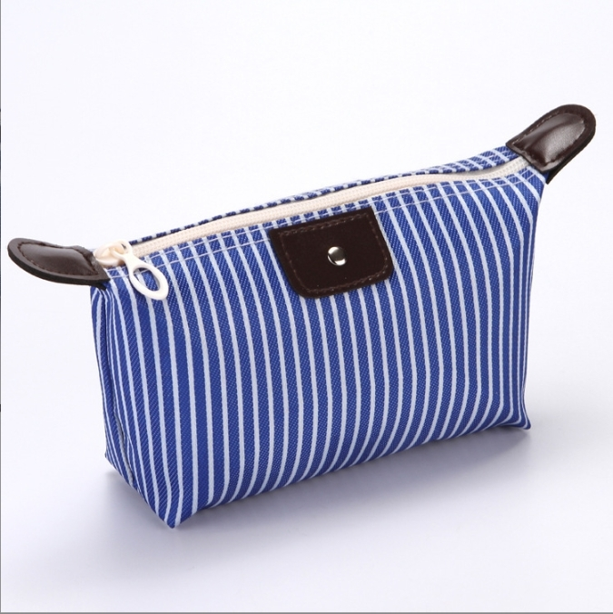 Koreanische gestreifte Knödel-Make-up-Tasche, faltbare Nylon-Handkulturtasche, Damenbad-Reisetasche, Großhandel 1