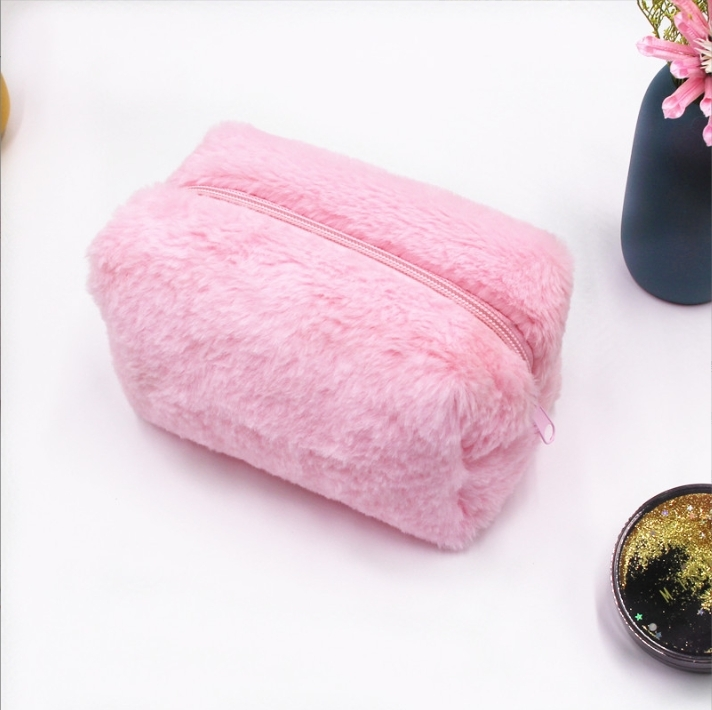 Tas Kosmetik Flanel Lipstik Baru Anak Perempuan Tas Makeup Wanita Travel Warna Permen Tas Pena Lucu Merah Muda Modis 1