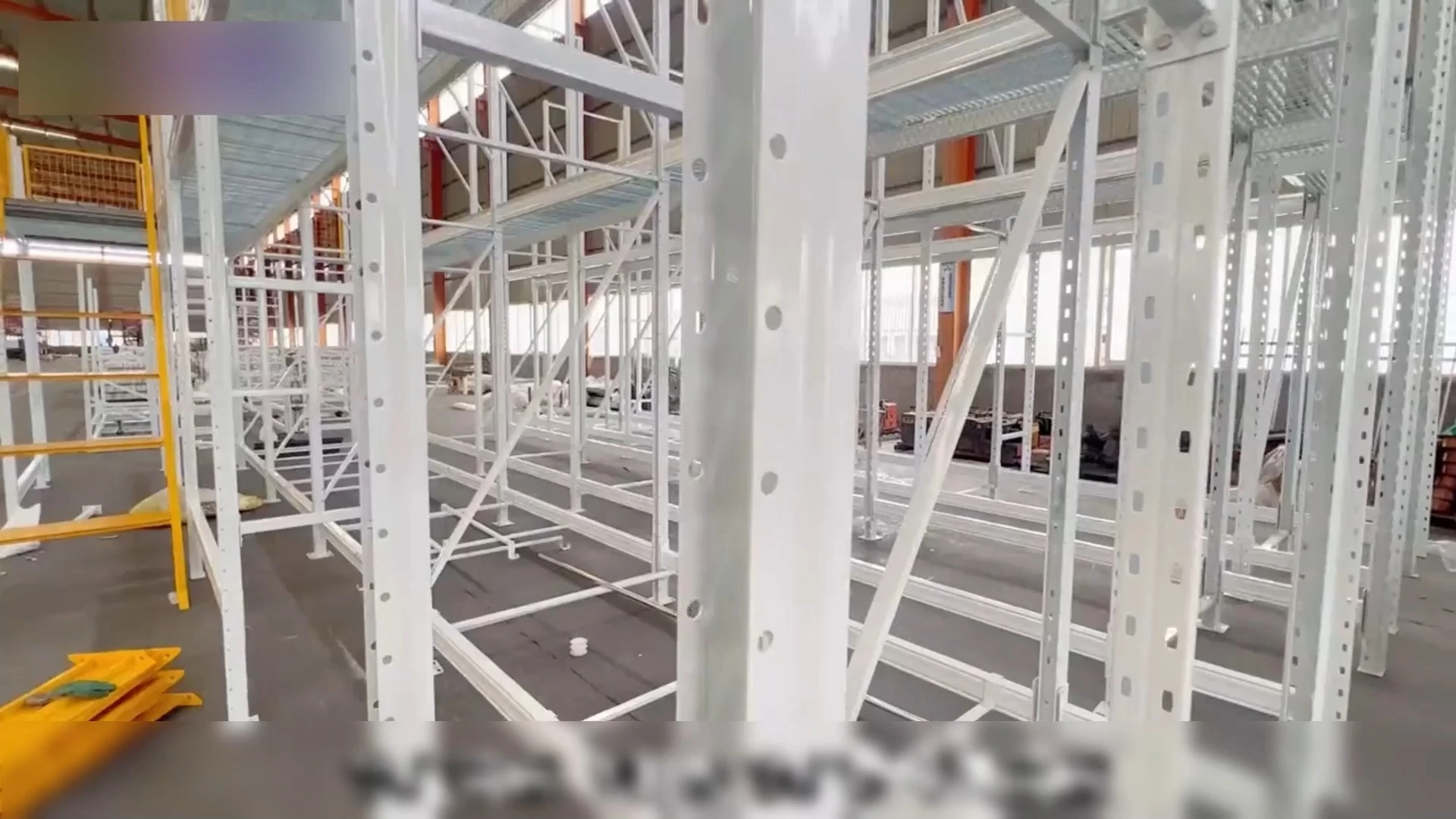 High Quality Cultivation Facilities Adjustable Layers Mobile Grow Racks Vertical Hydroponic System 1