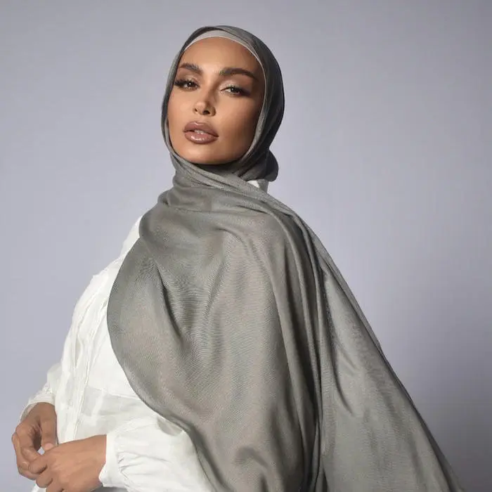 2024 Soft Bamboo Modal Woven Hijab Breathable Plain Light Weight Cotton Modal Hijab For Muslim Women 1