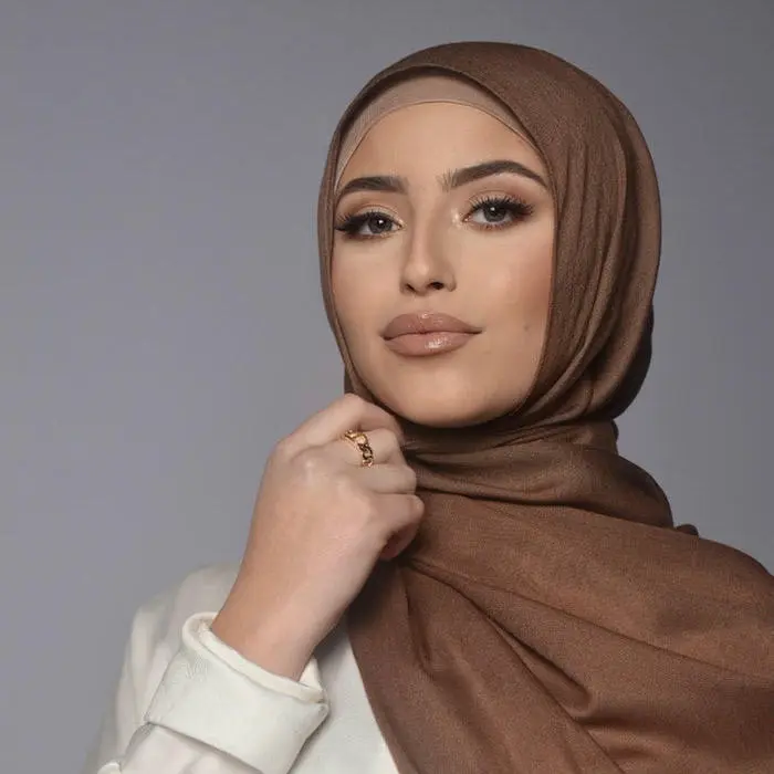 2024 Soft Breathable Plain Light Weight Bamboo Modal Woven Hijab Cotton Modal Hijab For Muslim Women 1