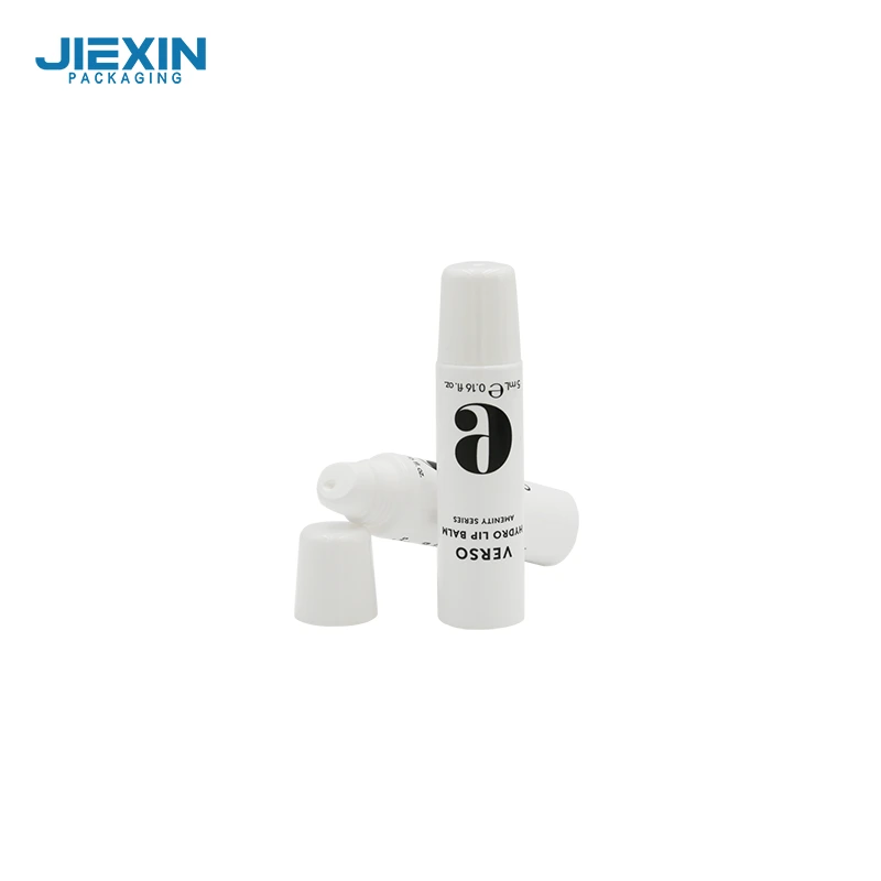 D19 Tube de baume à lèvres avec bouchon à vis 1