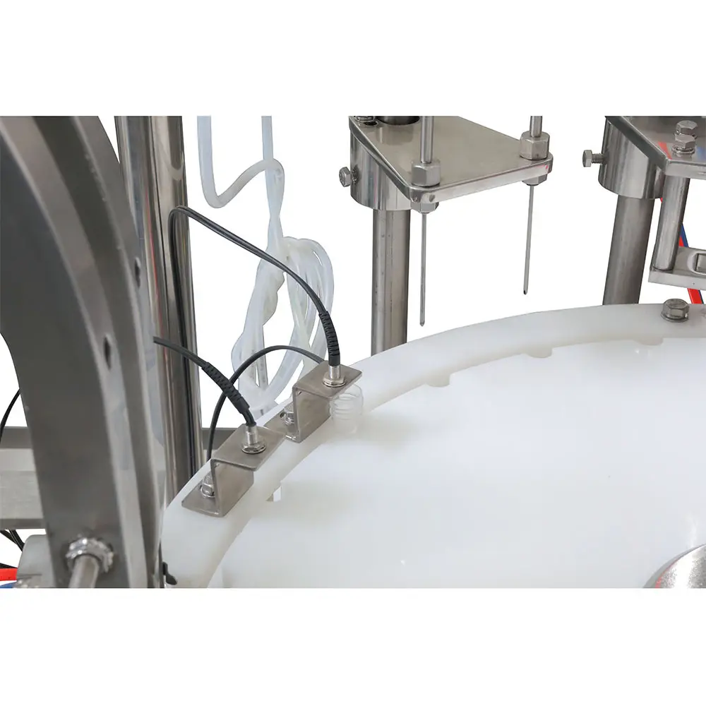 Produttori di macchine per il riempimento di colliri Urban Machinery 4