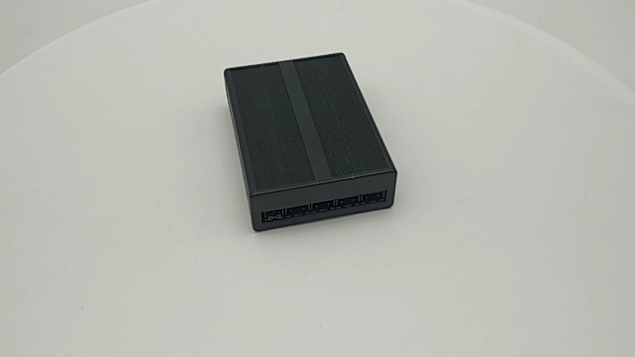 Maßgeschneidertes Kühlkörpergehäuse aus extrudiertem, schwarz eloxiertem Aluminium 1