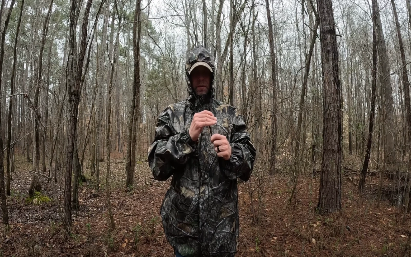 Different application scenarios of rain suit and rain ponchos in Florida's rainy season 4