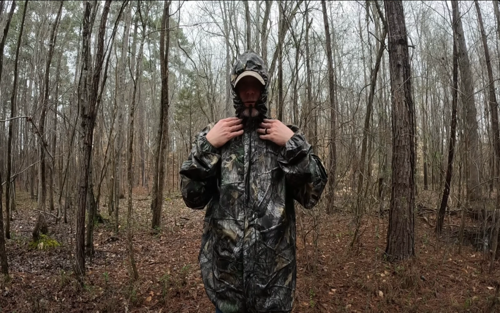Different application scenarios of rain suit and rain ponchos in Florida's rainy season 5
