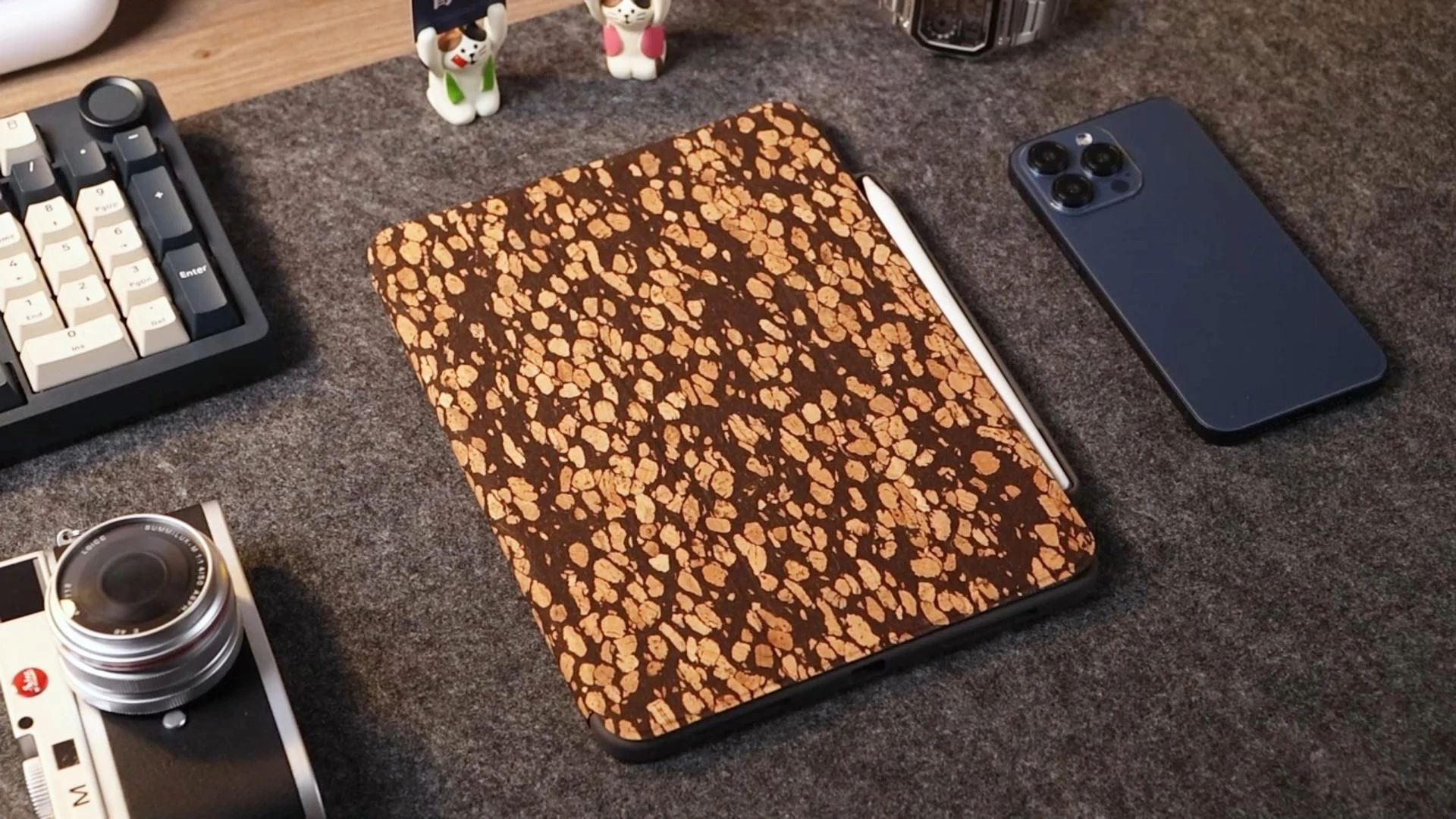 Neue 2024 Kaffeekork 2,0mm PC Ledertasche Neue Custom iPad Hülle für iPad Air 11 13 m2 Zoll PU Lederhülle für iPad Pro 11 13 m4 1