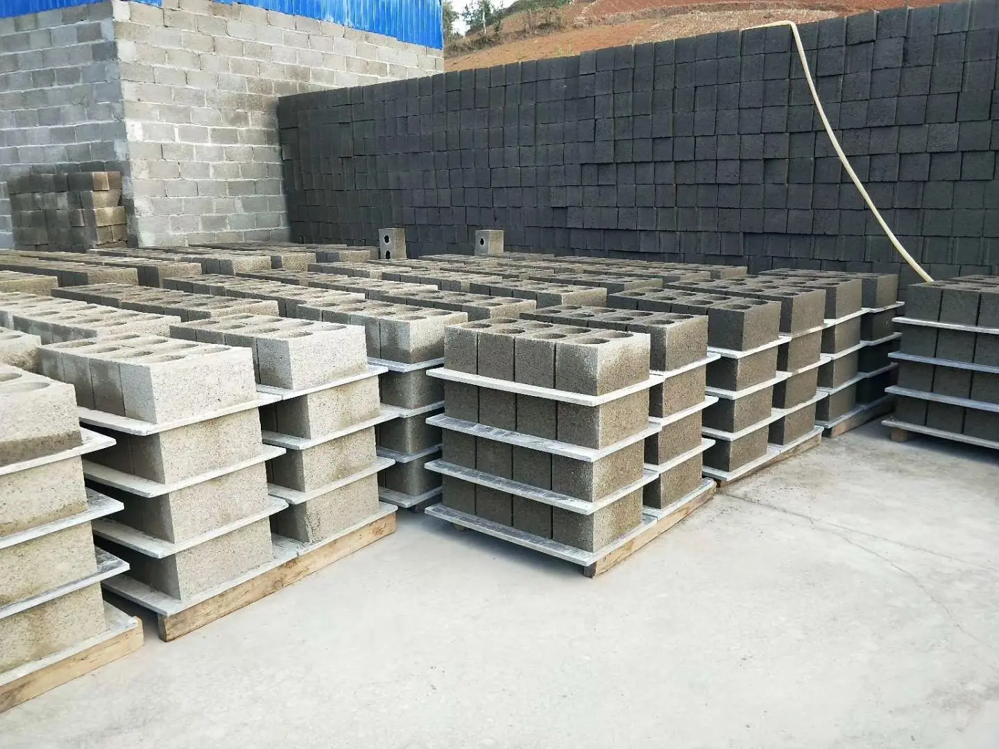 Cement Brick Block Machine by YIXIN 6