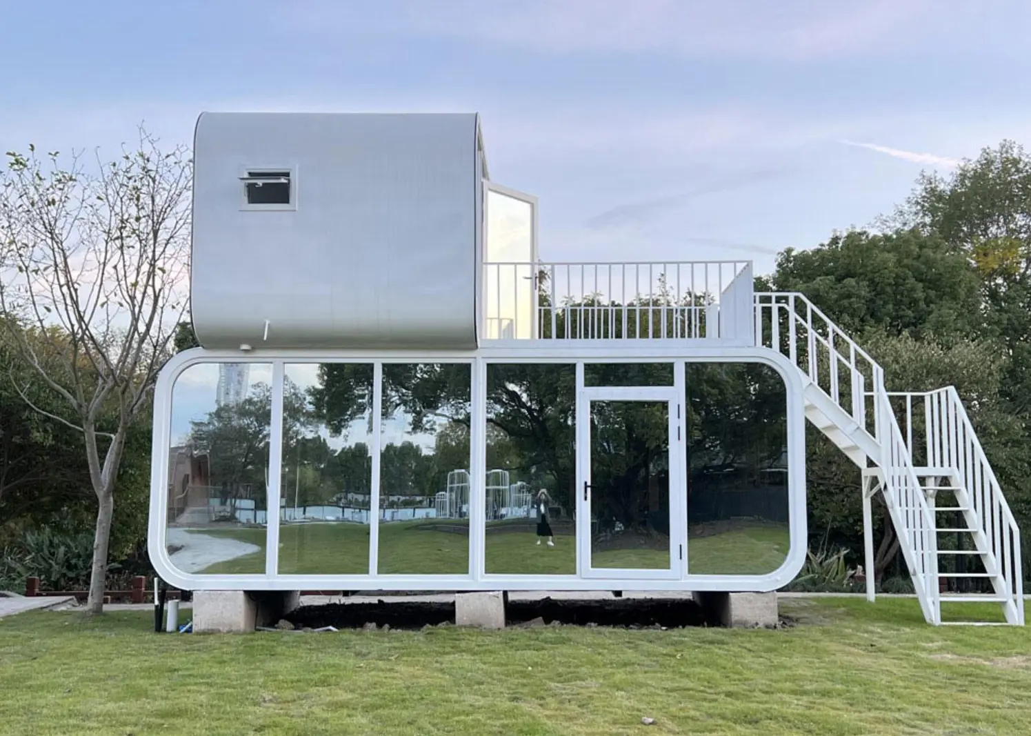 Revolutionizing Housing: The Modern Modular House 1