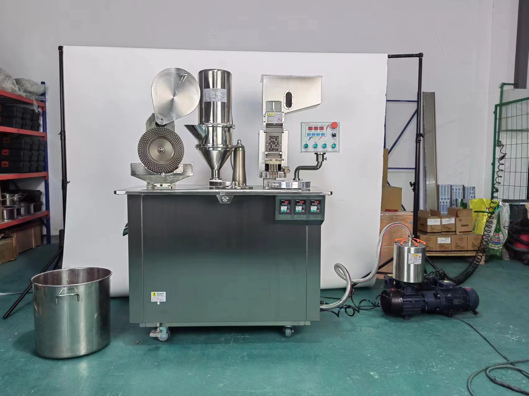 Heißer Verkauf Neues Design Halbautomatische Kapselfüllmaschine 3