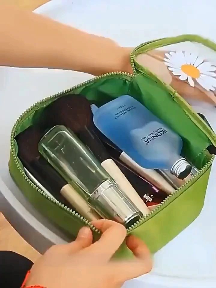 Маленькая сумка для хранения косметики Daisy из ПВХ большой емкости, портативная дорожная сумка для туалетных принадлежностей 1
