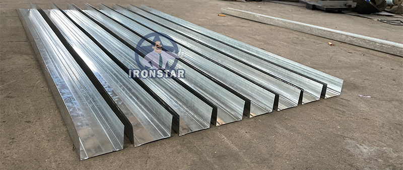 IRONSTAR high speed 48MM U track roll forming machine  in Senegal 5