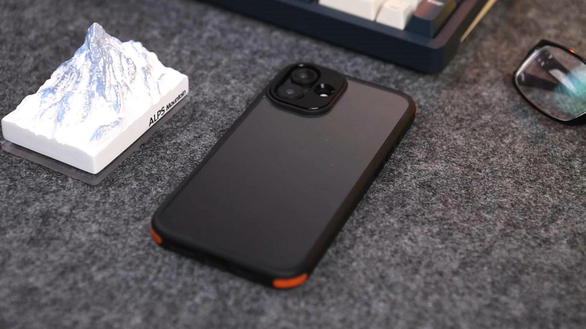 Neue stoßfeste TPE-Stoßschutzhüllen für die iPhone 16-Serie 1