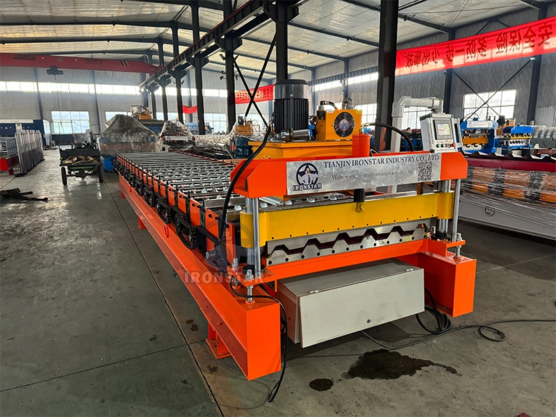 T35 trapezoidal roof sheet roll forming machine in Kyrgyzstan 1