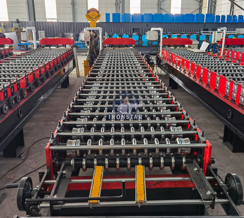 Machine de formage de rouleaux de tôle de toit ondulée IRONSTAR 762 800 0,13-0,4 MM en Afrique 5