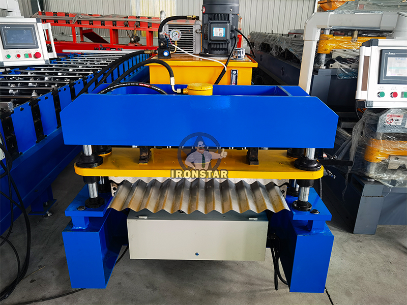 Machine de formage de rouleaux de tôle de toit ondulée IRONSTAR 762 836 0,13-0,4 MM en Indonésie 6