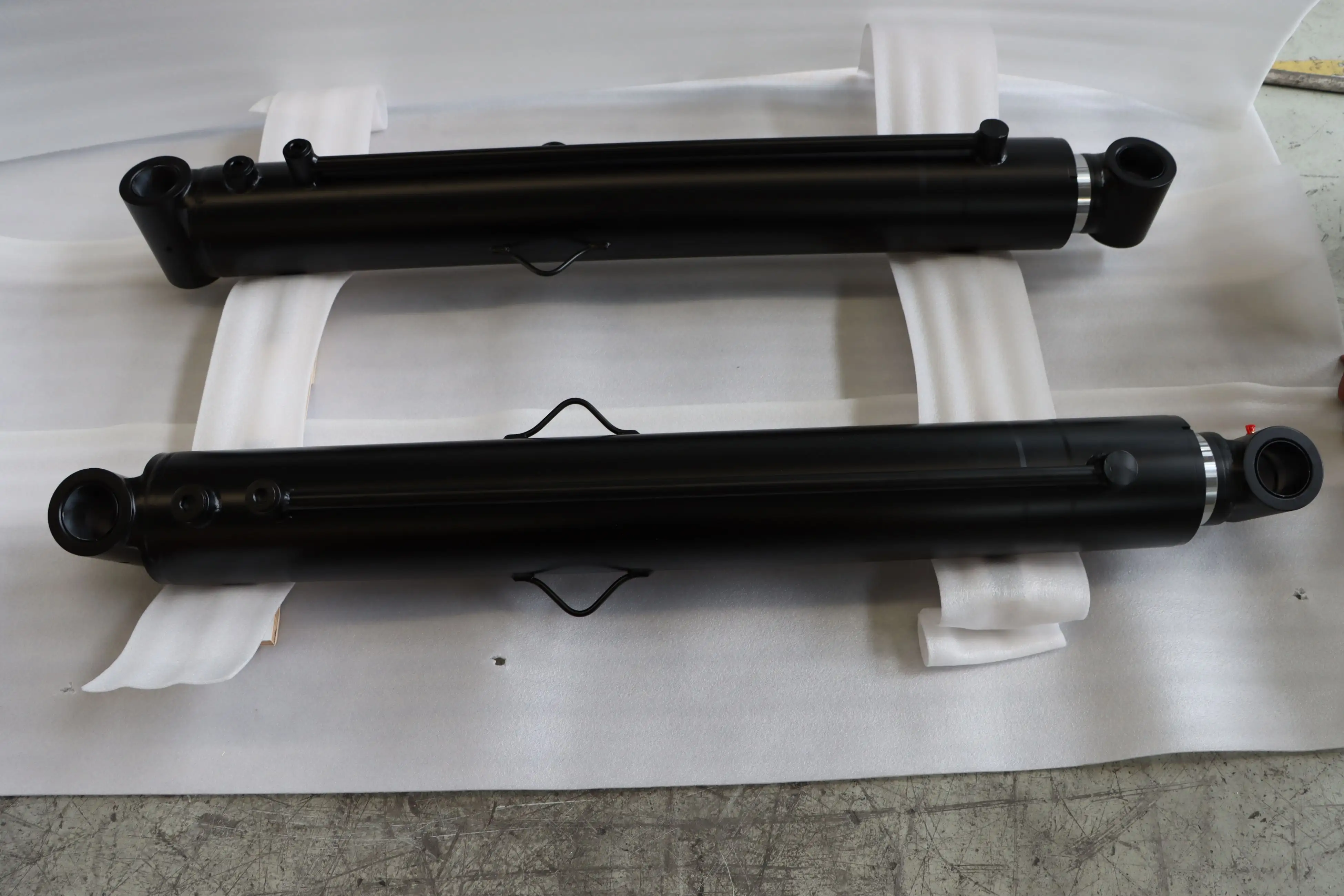 Fabrication hydraulique faite sur commande de cylindres d'APEX 40 Mm - 150 Mm 7