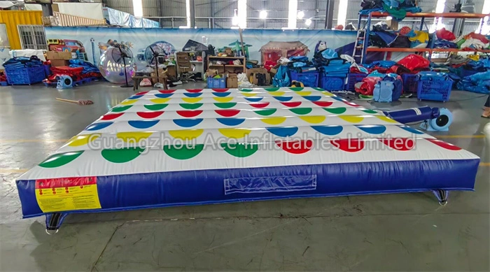 Kundenspezifisches aufblasbares Twister-Spiel – Outdoor-Spaß zum Verkauf 1